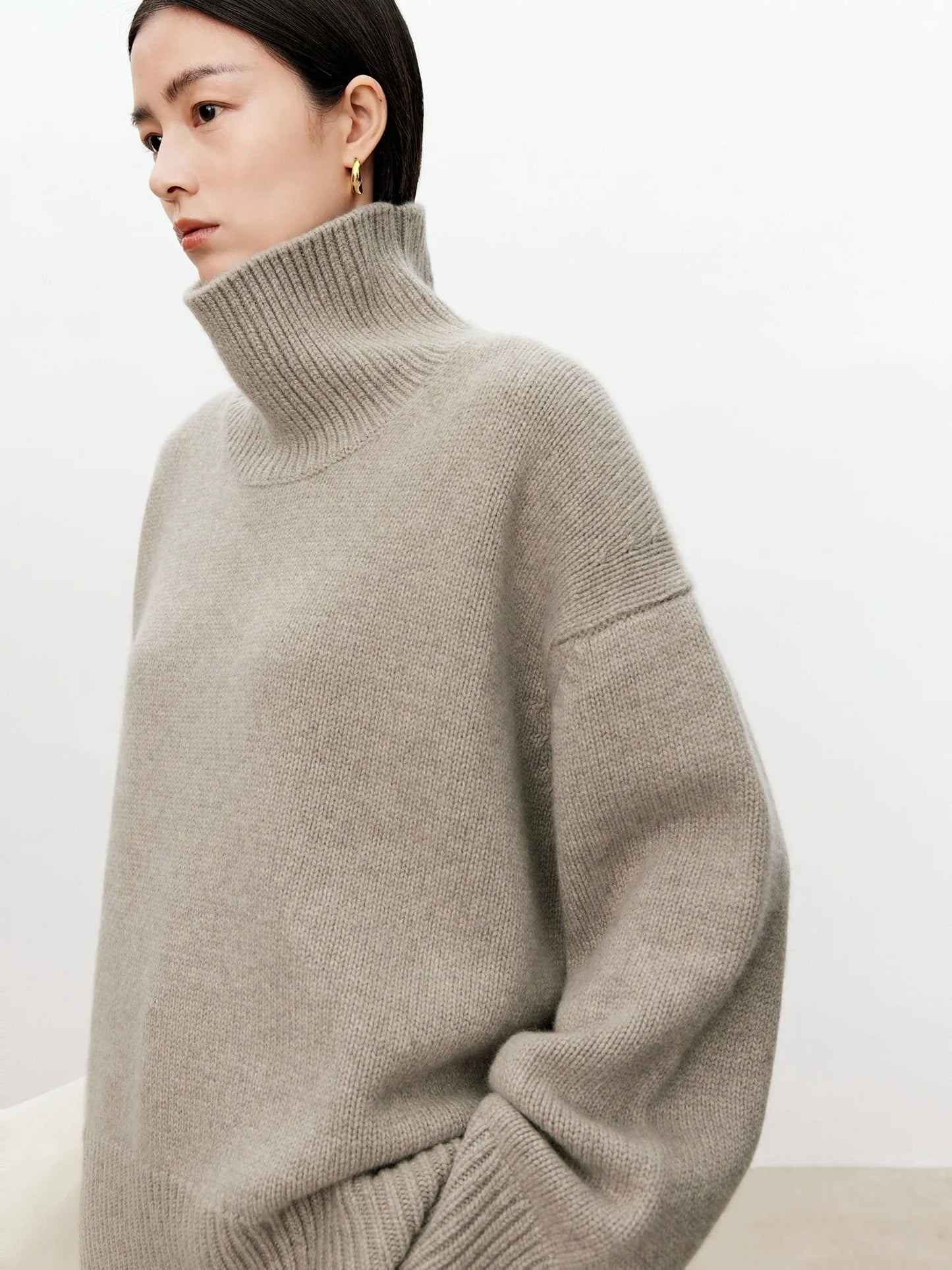 Turtleneck pure cashmere sweater female